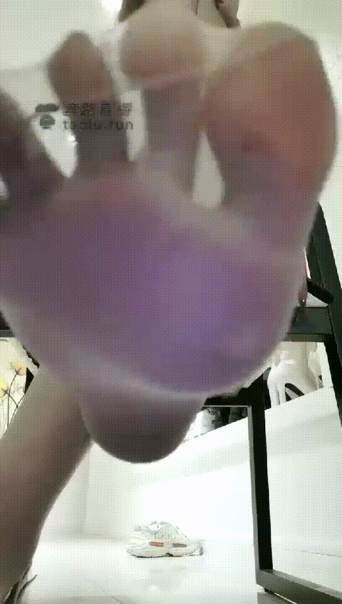 5_6057652029243786337_p60_compressed.gif
