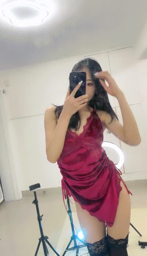 #美女会脸红___2_0nmf8_p60_compressed.gif
