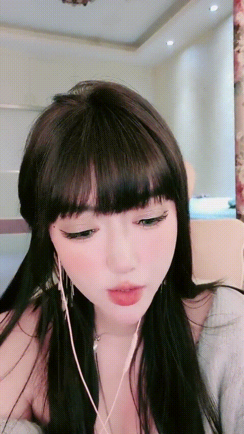 【花花】网红脸反差女神，妩媚妖娆，全裸热舞，道具自慰_4_p20.gif