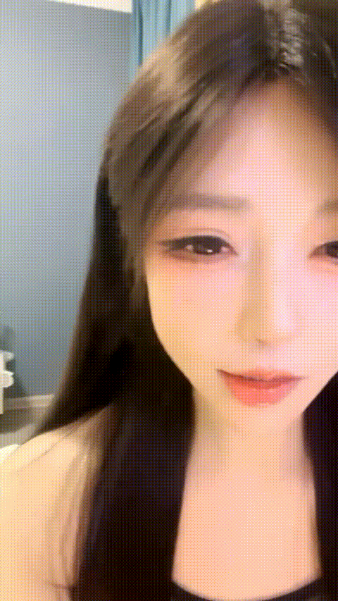 黛诗诗_20260217_132741_p60_compressed.gif