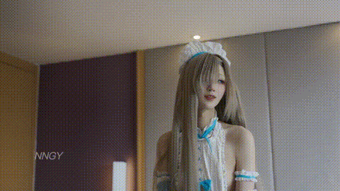 国产极品TS 怡华 国产人气TS，脸蛋清纯甜美身材高挑，原本是作为线下的Coser，最近开.gif
