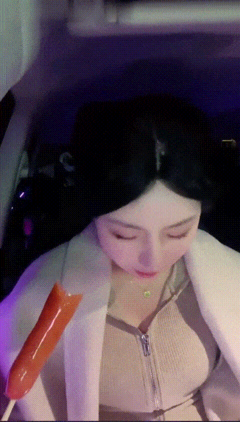 嘎嘎漂亮的东北甜美御姐！自慰 啪啪 全记录！美丽大方性格超级好的漂亮少妇型御姐，身.gif