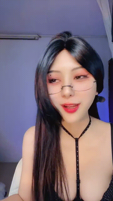 蘸点蜜桃酱_20260219_201119_p20.gif