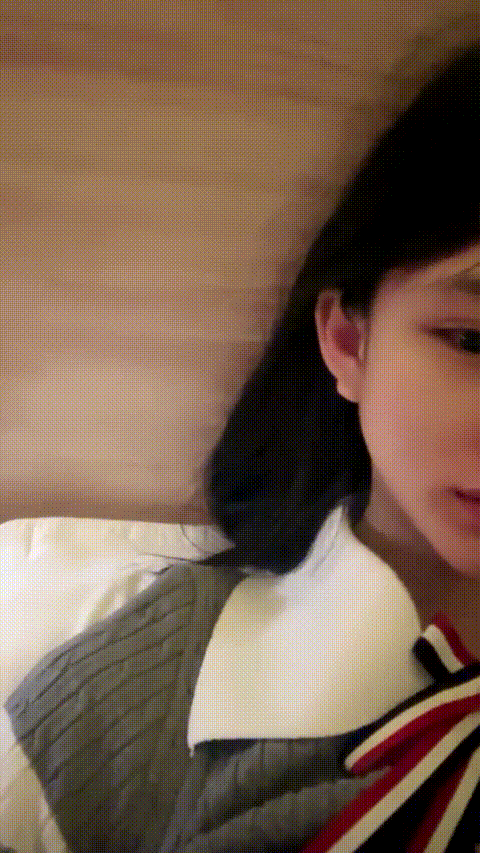 农村美少女【水嫩宝宝】甜心宝贝 清纯可爱 酒店开房 约炮小哥抱着屁股猛怼 无套后入冲.gif