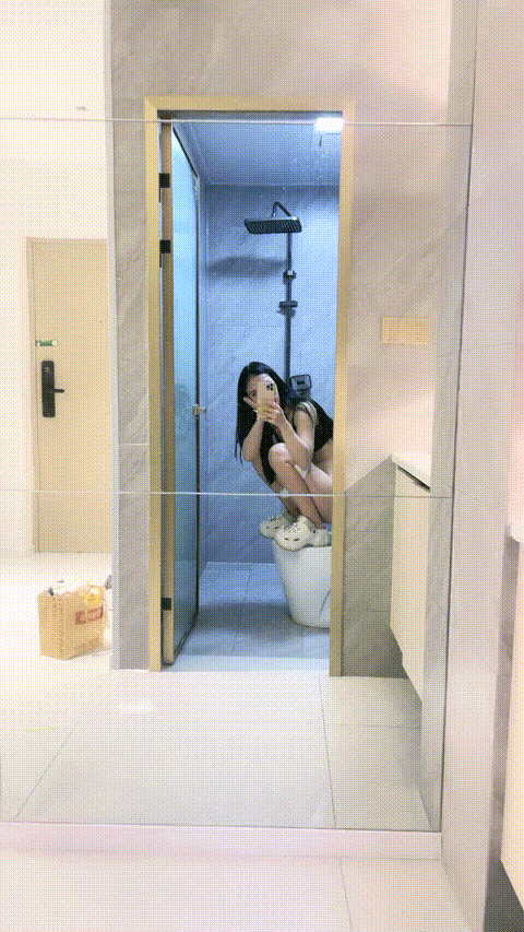 86360696_一线天小美_07_00000cnnq0_p80_compressed_compressed.gif