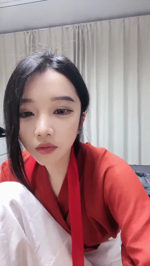 绝美古装女神【七擒孟获】美乳又圆又挺 丝袜美腿 翘臀美鲍 骚爆了 硕大阳具猛插 过瘾 .gif