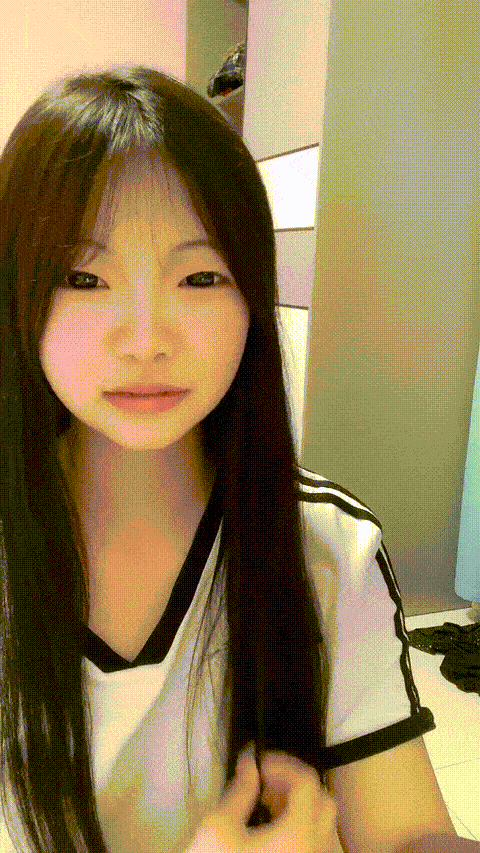 【18粉嫩妹妹】清纯少女！可人少女粉嫩诱人得酮体_7_p20 (2).gif