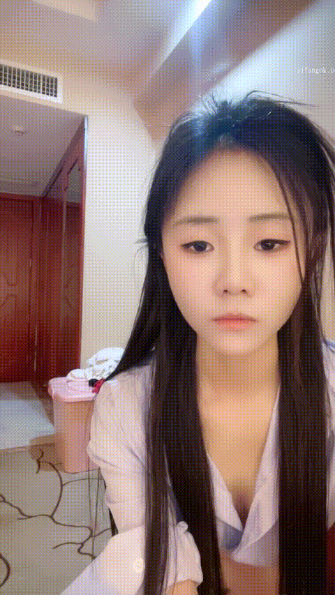 学妹小女神【橙橙呀】长的真好看 身材好好 长腿美乳嫩穴 脱光光揉逼掰穴完美展现_p60..gif