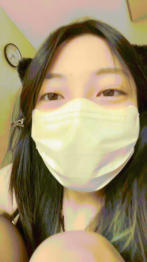 【18岁女孩】超萌小萝莉!_丝袜蜜桃臀道具自流白浆!_1_p60_compressed.gif