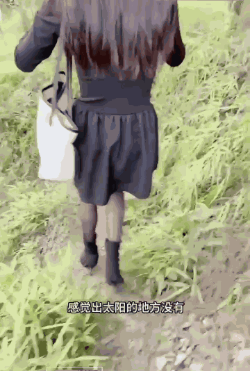 ✅极品乱伦『小姨子的秘密』与姐夫深山野炮 穿着性感瑜伽裤被扛腿后入暴力抽插操肿小.gif