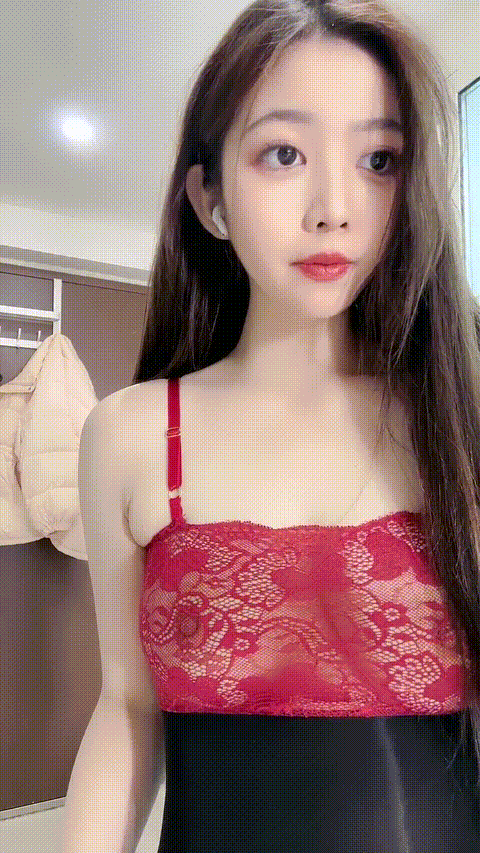 顶级跳蛋裸舞【银竹跳舞】高质量跳舞大秀 奶子都快要甩掉了_p5_compressed.gif.gif