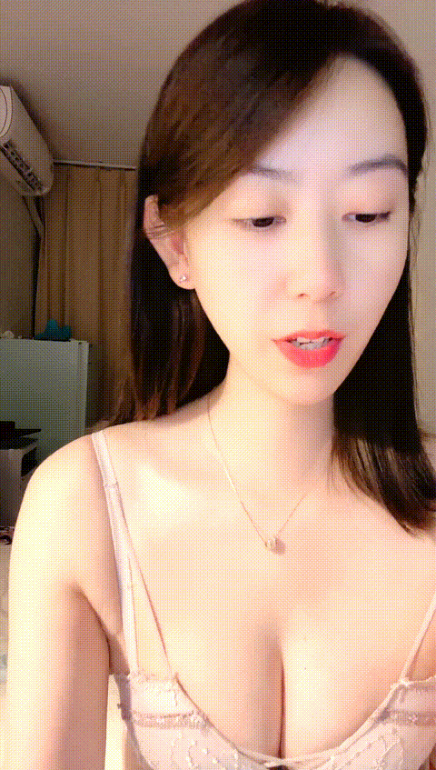 #酥心___8_16_xfxv4_p60_compressed.gif