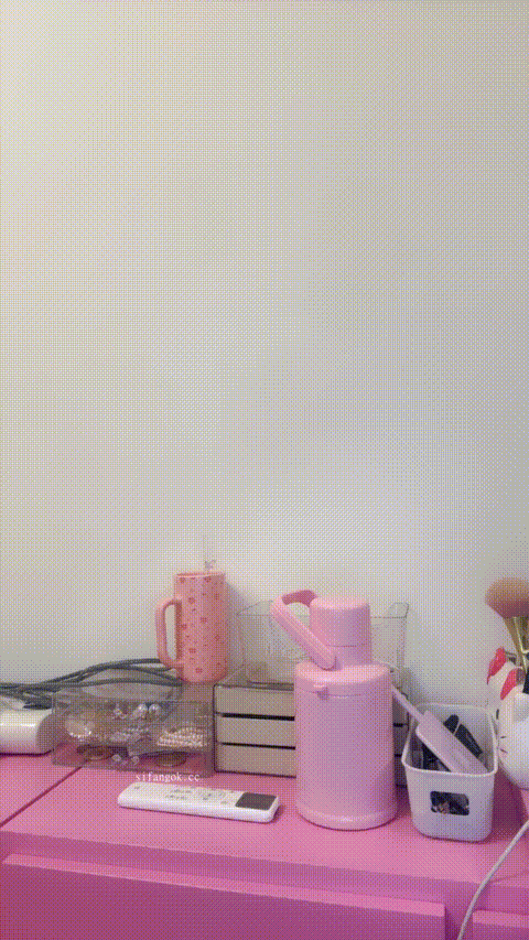 尤物御姐【宝贝疯狂】十足淫女搔首弄姿气质出众更有味 独特咪咪 跳蛋无套吃鸡啪啪 (4).gif
