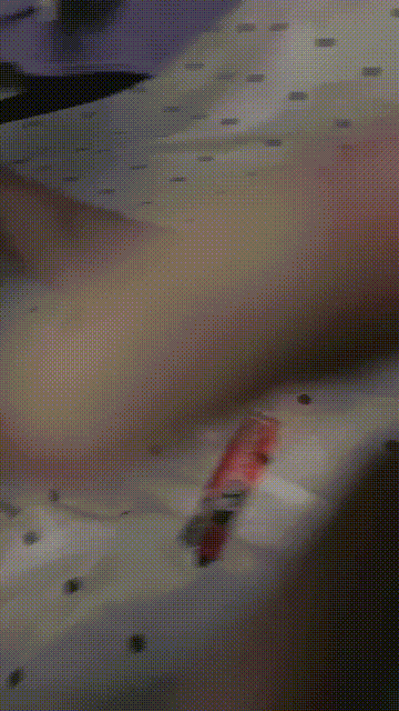 大学生就是爽【19岁极致诱惑】黑丝大长腿 美乳翘臀 逼逼又嫩又紧 射的女神满脸都是精.gif