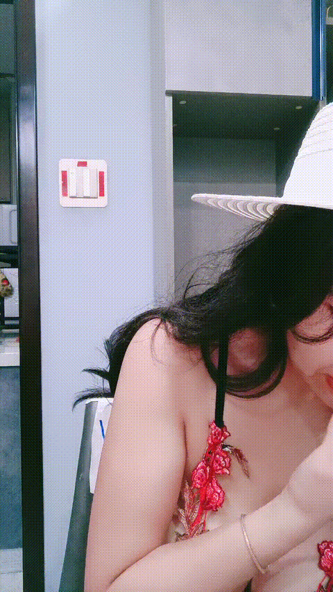 #下岗空姐_#38E_p60.gif