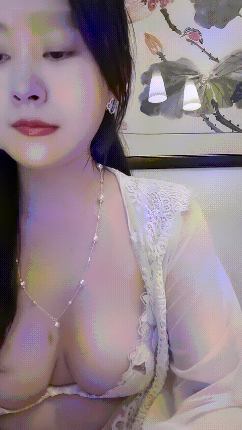 胸大大_20260208_124728_p40_compressed.gif