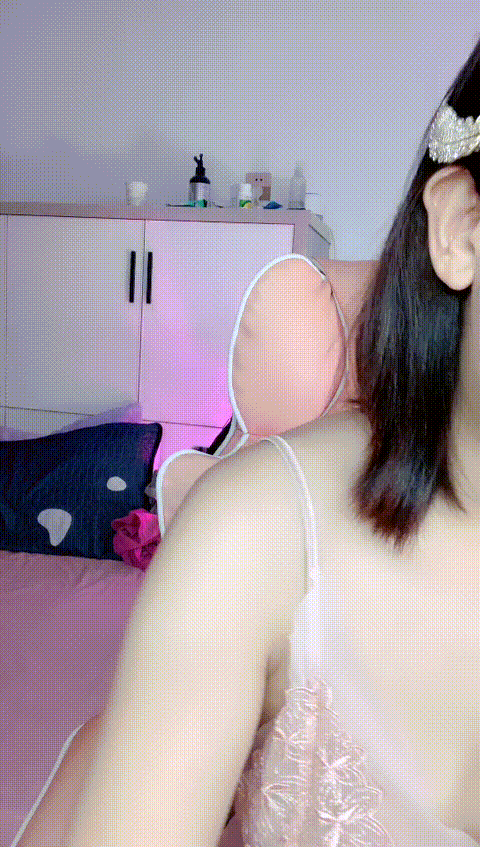 #coco___7__p60_compressed.gif