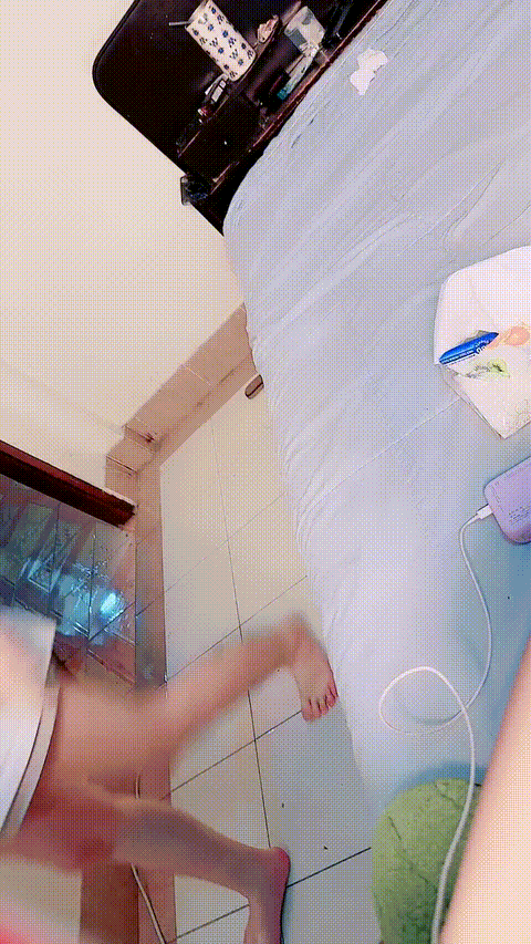 人小逼小 卡哇伊控【极品卡哇伊姐妹花】操这么小的逼 确实紧致 口活很好 眼镜妹就是好 (8).gif