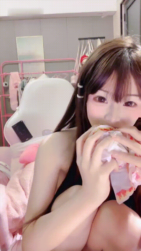 小萝莉尕尕 89251394_ 0107-035119_p40_compressed.gif