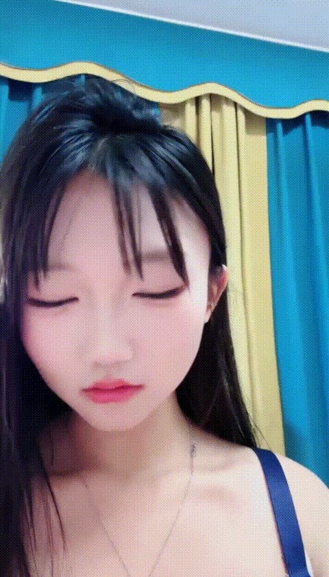 淫美少女【小骚杯】大奶美乳美少女 毛毛有型逼逼粉嫩 小区卧室勾搭帅哥修理工内射~2场.gif