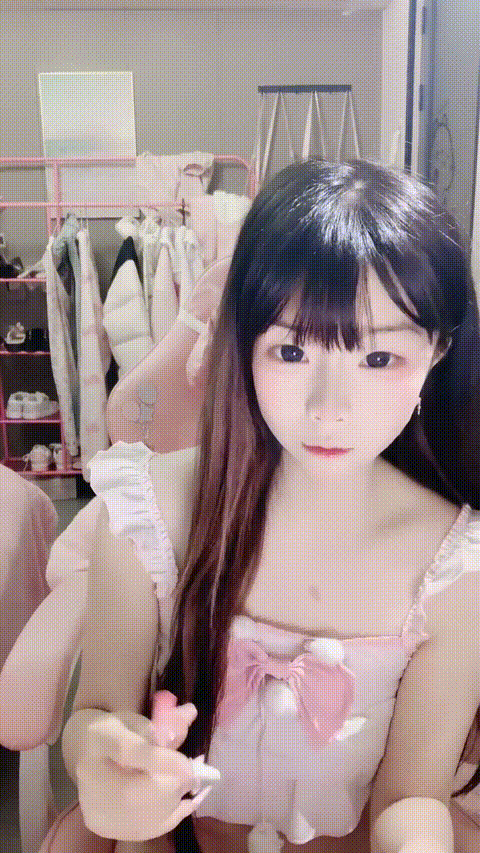小萝莉尕尕_20260202_191532_p80_compressed.gif