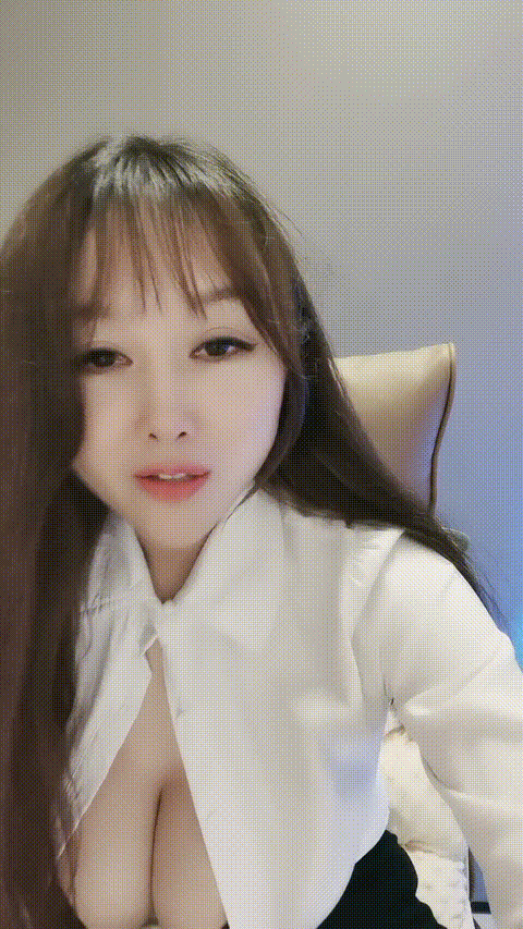 #E杯舞姬_1_27骚穴自慰呻吟不断，女神高潮喷水6_p60.gif