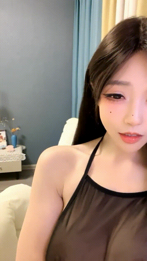 黛诗诗_20260217_132837_p60_compressed.gif