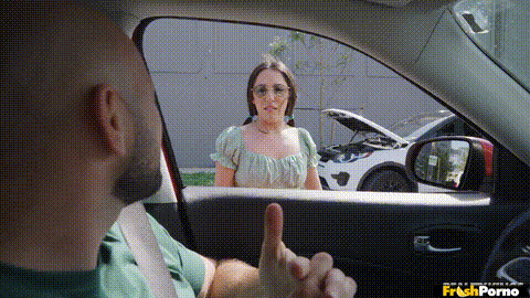 Kiss Me, I Squirt_p5.gif