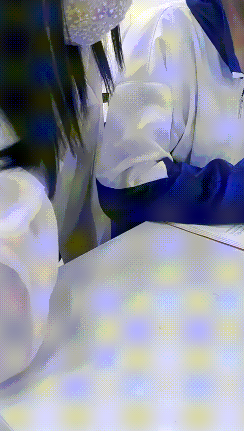 【雅儿老湿】扶瑶 退役模特 白衫短裙 美腿丝袜 沟搭男学弟 无套狂操内射流白浆精液_p2.gif