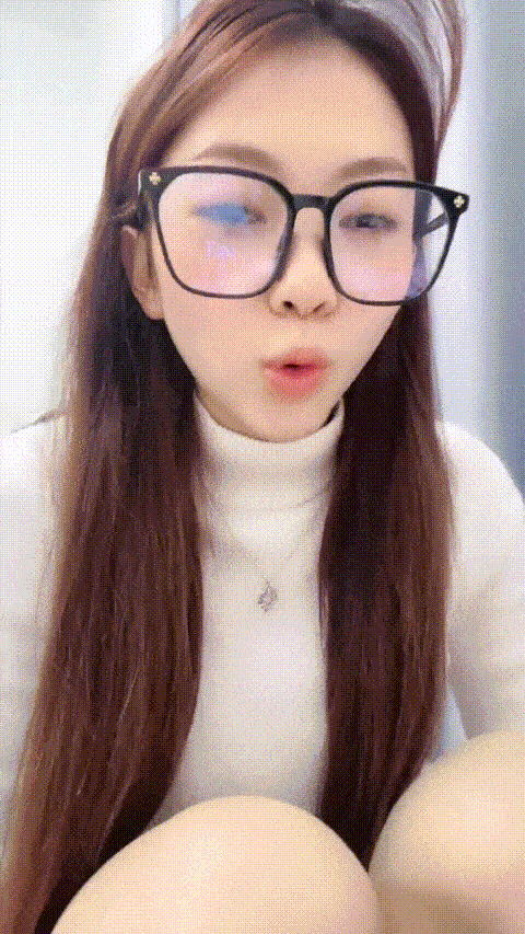 chen晚晴_20251215-222238411_p20 (2).gif