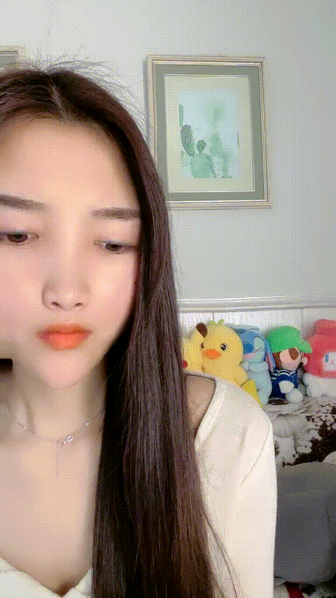 #平面允儿__3_1_p80_compressed.gif