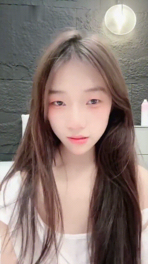 骚甜妹_20260208_143057_p5_compressed.gif