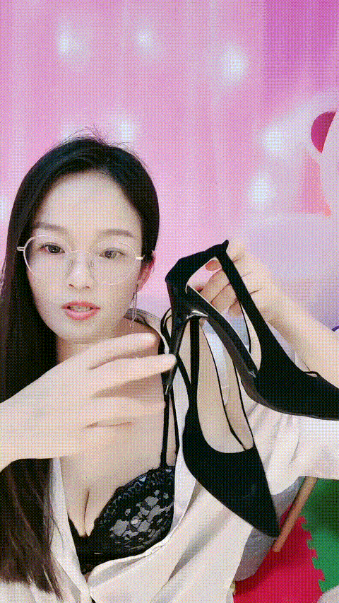 A  (4)-00.00.00.000-01.49.20.545_p80 (2).gif