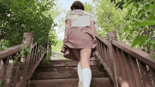 清纯萌妹少女『樱花小猫』刚毕业的女大学生为了1万元可以抛弃尊严做任何挑战美人胚反.gif