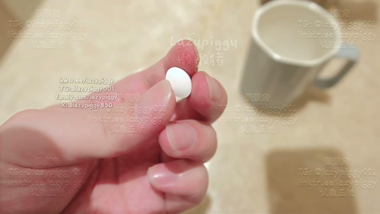 【懒懒猪lazypiggy】高冷女神到发情母狗 被下Y后彻底堕落 沦为摇屁股求操小母狗(无水.jpg