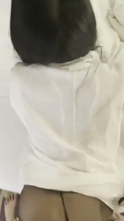 已婚同事趁老公出差约我偷情超级刺激对白淫荡！这骚女太骚了.mp4_20260602_113332.134.jpg