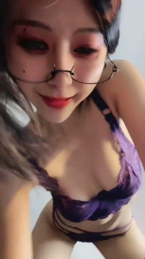 蘸点蜜桃酱_20260219_202413_p80_compressed.gif