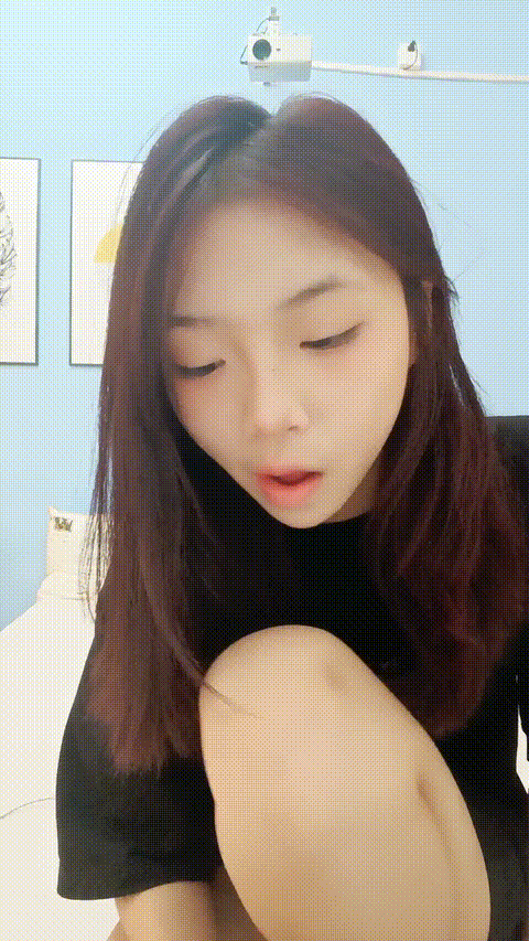 #茜茜是旺仔小馒头__wf4tc_p40_compressed.gif