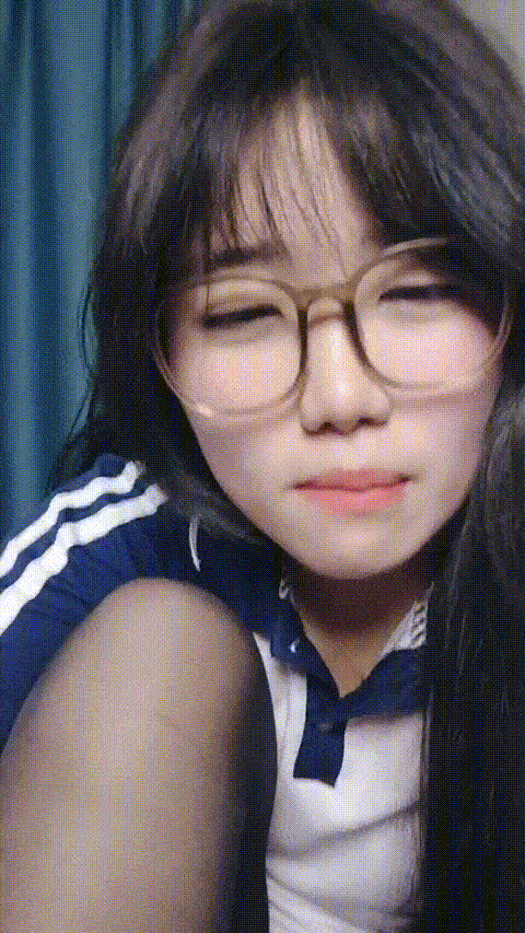 【少萝小甜甜】清纯无敌_我见犹怜绝美嫩妹道具自慰爱死_3_p5 (2).gif