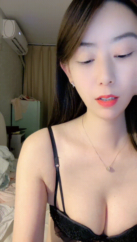 #酥心___8_16_xmu70_p60_compressed.gif