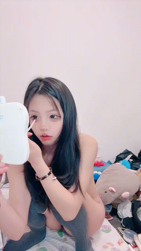 你的宇吖_猪咪_20260201_001704_p60_compressed.gif