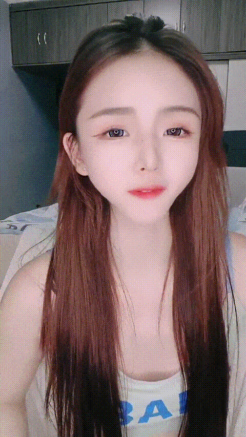 小鱼塘_，身材颜值天花板骚舞诱惑自慰喷水_6_p5 (2).gif