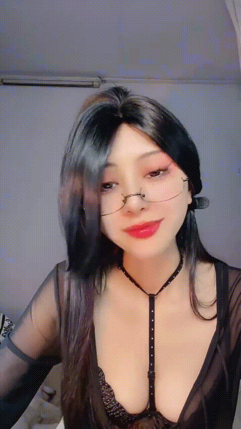 蘸点蜜桃酱_20260219_202612_p60_compressed.gif
