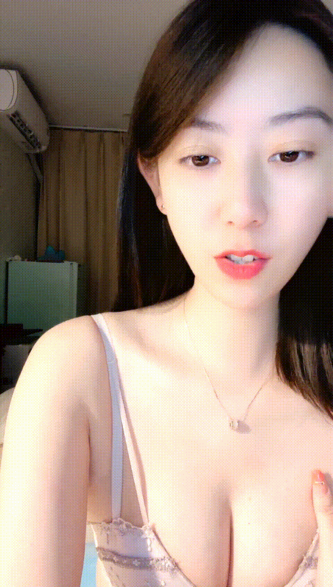 #酥心___8_16_xfxv4_p80_compressed.gif