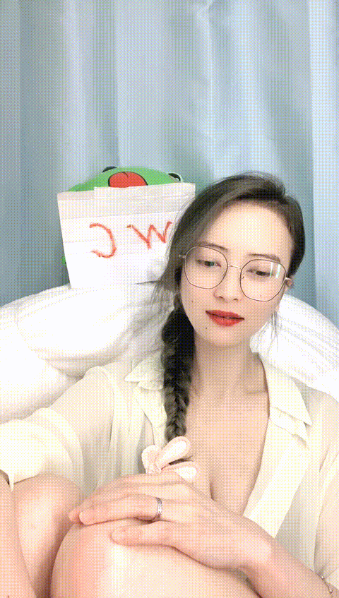 vlc_record_2023_06_01_20h15m57s_cx__(2)_p5_compressed.gif