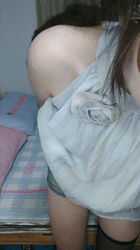 【06年小甜甜】萝莉小学妹仙女下凡超级漂亮洗澡诱惑_掰逼自慰_6658_p20 (2).gif.gif