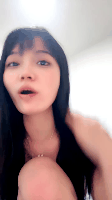 【许伊子】人美穴粉 吃鸡被干在床上骚的一批无套啪啪  狂撸_start940s_1s.gif.gif