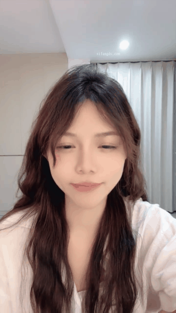 闪闪发光的小嫩逼 绝对天花板的女神 人美逼嫩【咪咪酱】脱光光大秀_start1602s_1s.gif.gif