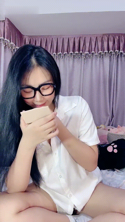 爱吃小布丁_20260201_102348_p20_compressed.gif