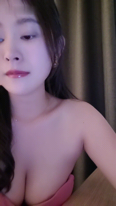 胸大大_36e职业胸模_20260309_103402_p80.gif